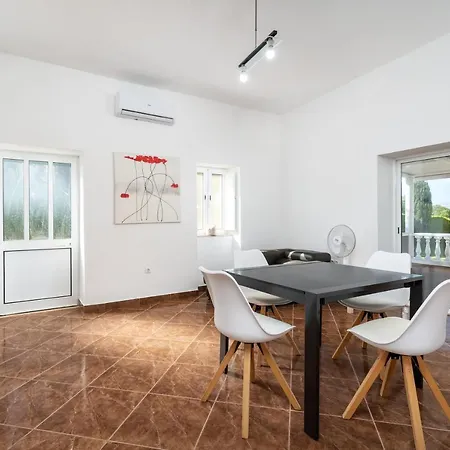 别墅 Holiday's Paradise